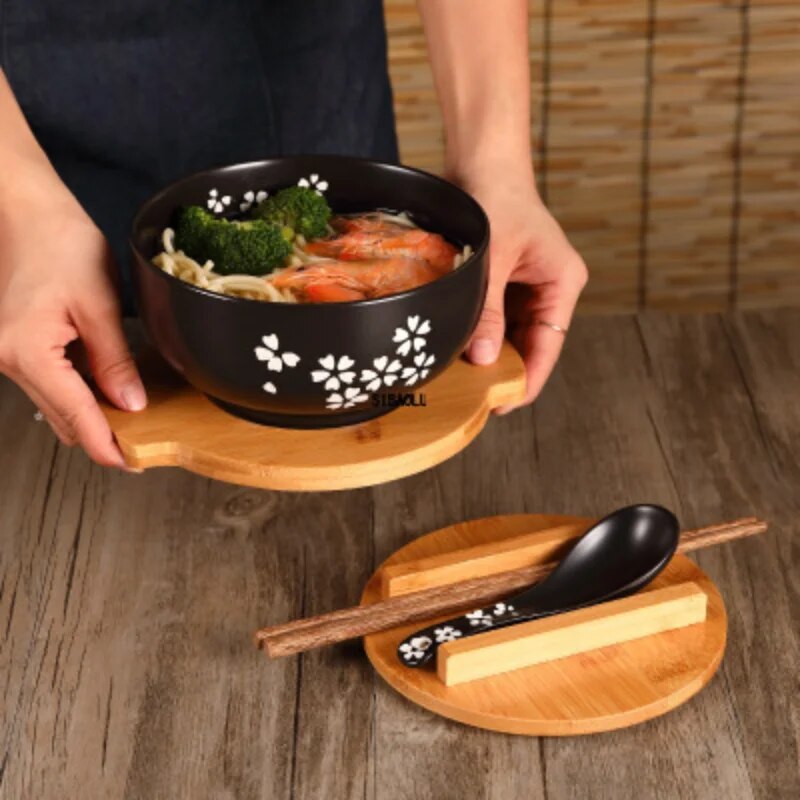 Japanese Style Rice Noodle Bowl with Lid, Spoon and Chopstick